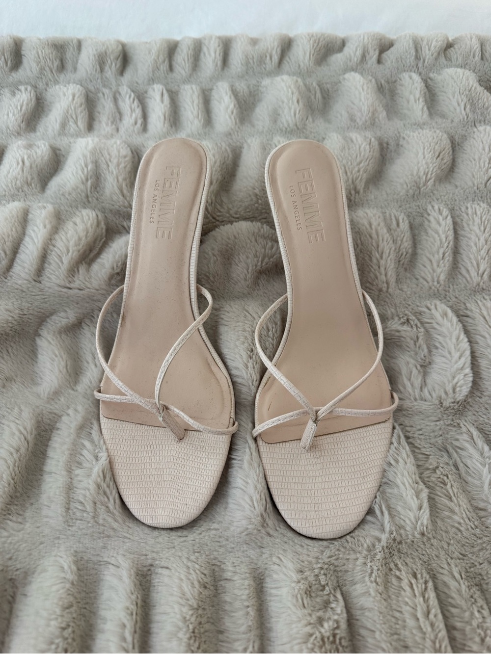 Femme LA Hailey Bieber Sicilian heel